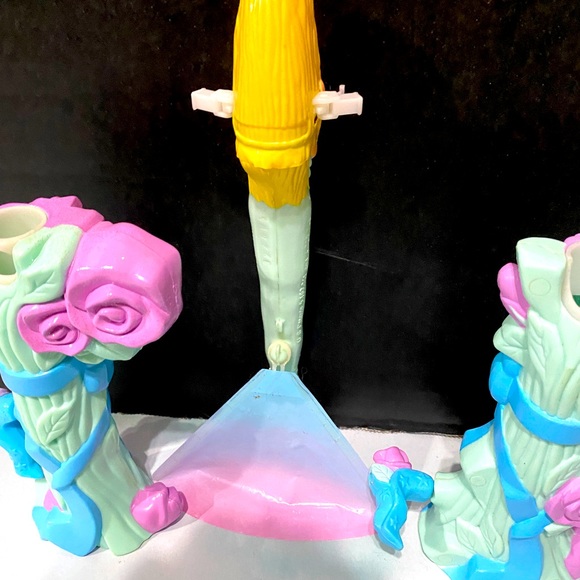 SKY DANCERS VTG 1995 COLLECTIBLE FLYING PRINCESS RAINBOW BREEZE & 2 LAUNCHERS - Picture 9 of 10